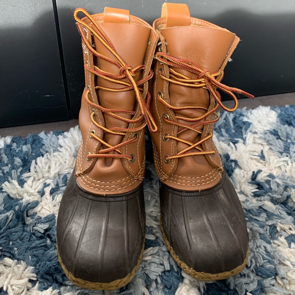 Barely worn LL Bean Bean Boots size 6